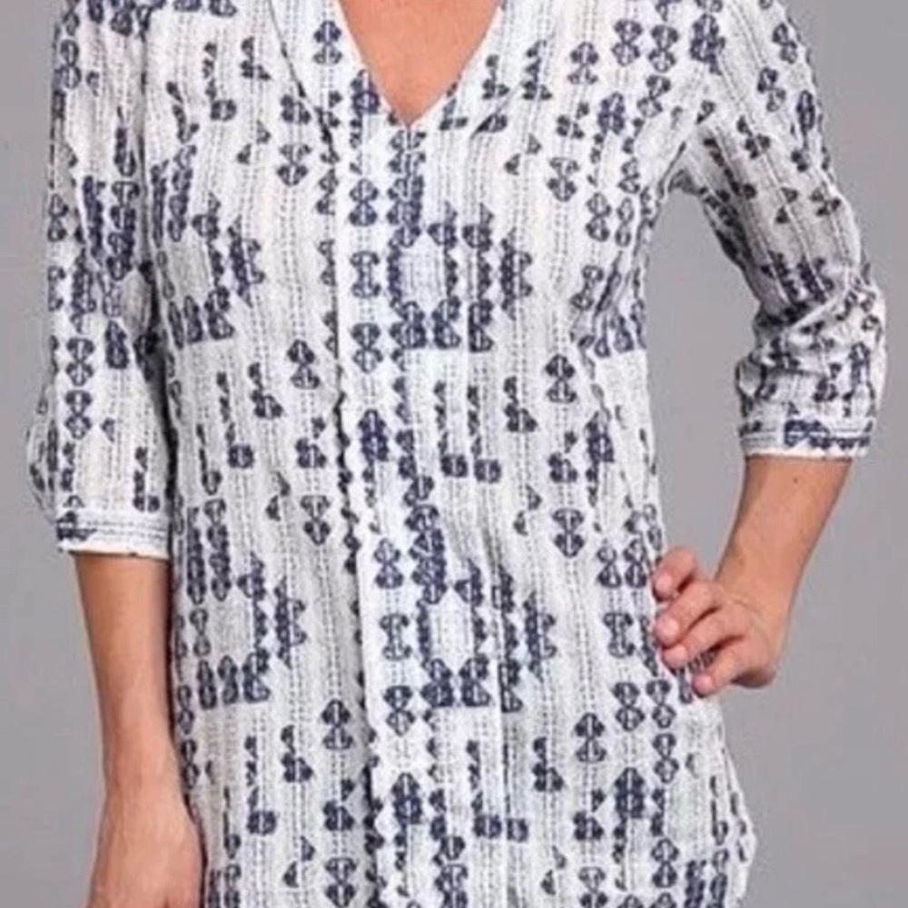 Patagonia White and Blue Blouse